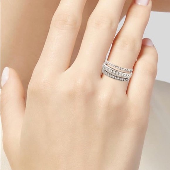 Diamond Ring - Picture 5 of 8